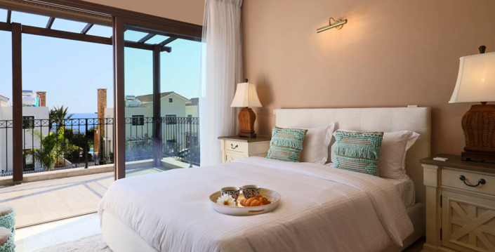 Image No.2-5 Bed House for sale