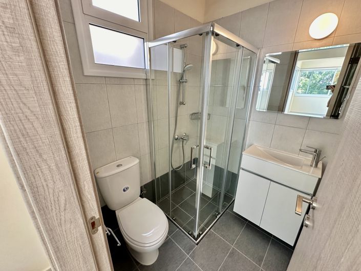 Image No.18-3 Bed House for sale