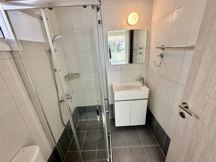 Image No.19-3 Bed House for sale