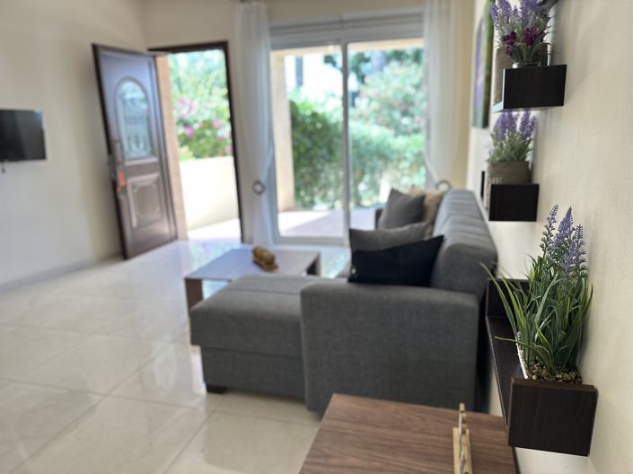 Image No.21-3 Bed House for sale