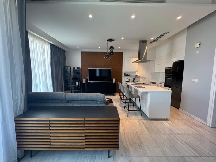 Image No.10-2 Bed Apartment for sale