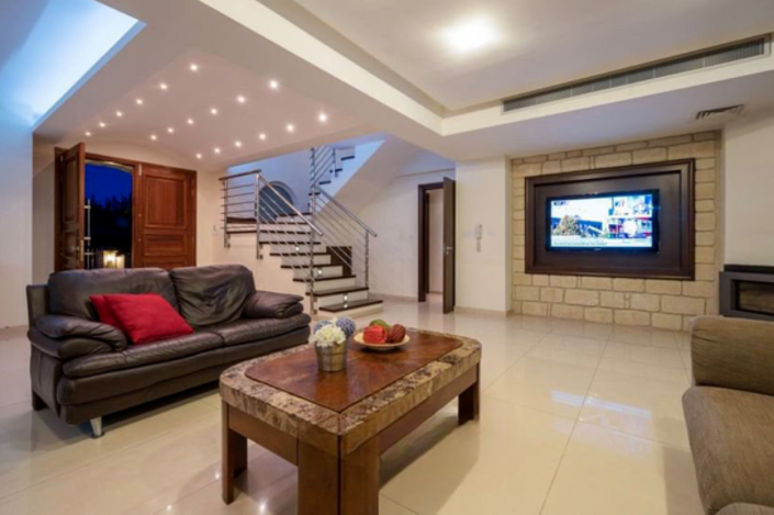 Image No.13-6 Bed Villa for sale