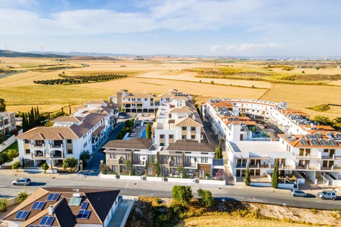 Image No.3-4 Bed House for sale