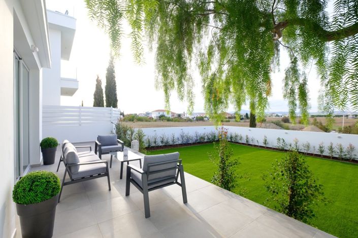 Image No.3-5 Bed House for sale