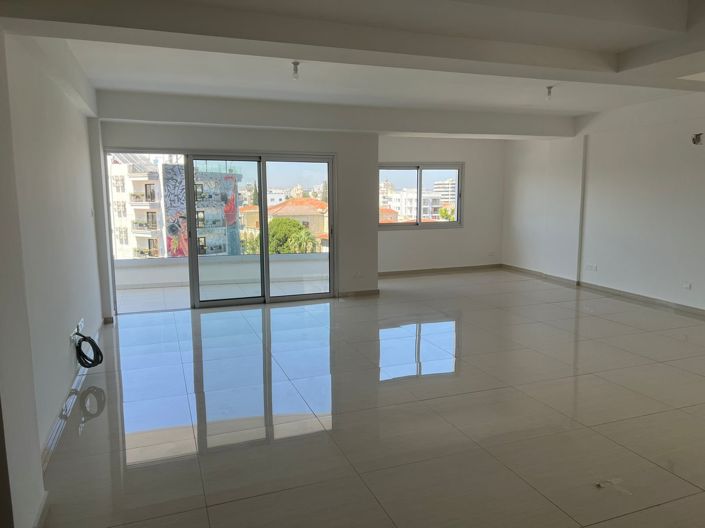 Image No.26-3 Bed Penthouse for sale