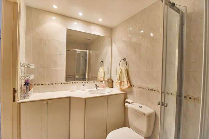 Image No.3-3 Bed House for sale