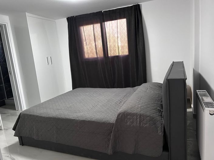 Image No.13-4 Bed House for sale