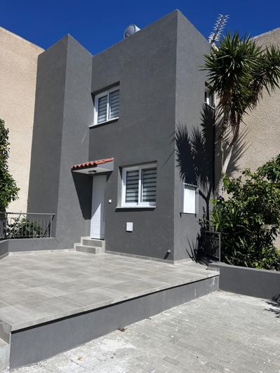 Image No.5-4 Bed House for sale