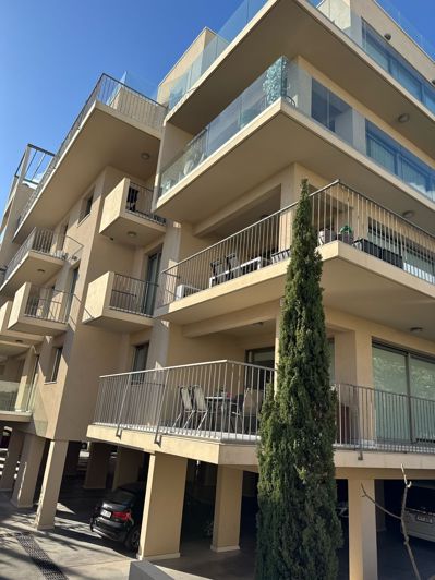 Image No.3-3 Bed Apartment for sale