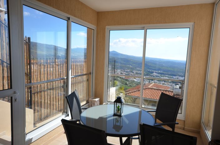 Image No.2-6 Bed House for sale