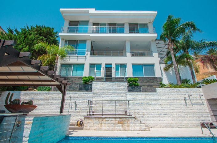 Image No.1-5 Bed House for sale