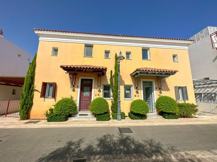 Image No.1-3 Bed House for sale