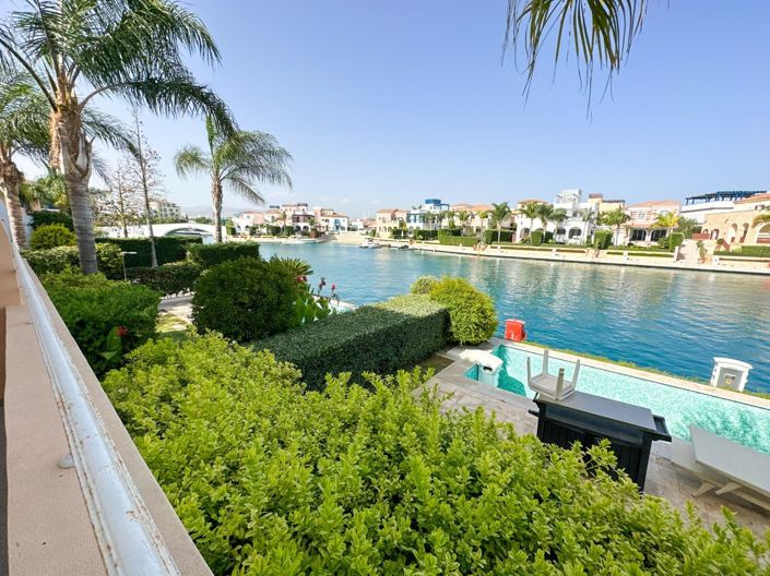 Image No.11-3 Bed House for sale