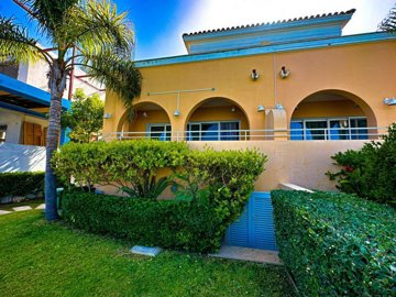 a979fd3d-2df1-4ba6-a505-16e0fbdef889