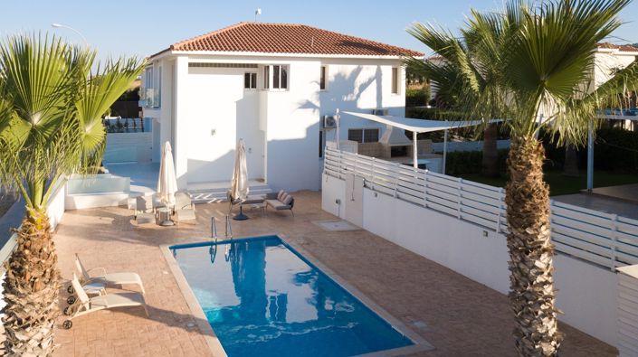 Image No.2-3 Bed Villa for sale