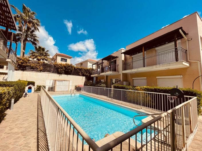 Image No.25-3 Bed House for sale