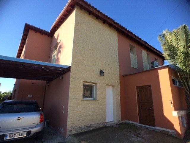 Image No.6-5 Bed House for sale