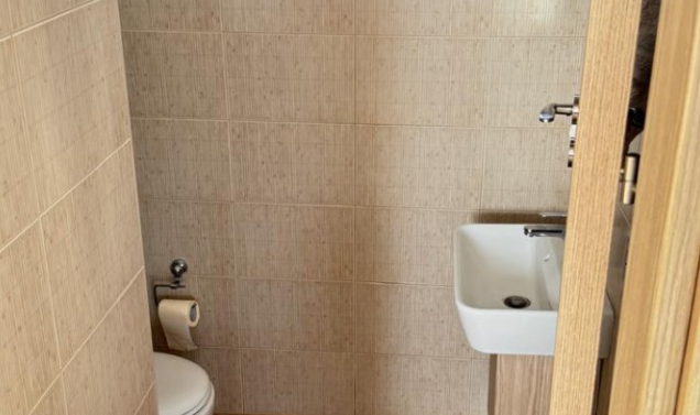 Image No.12-2 Bed House for sale