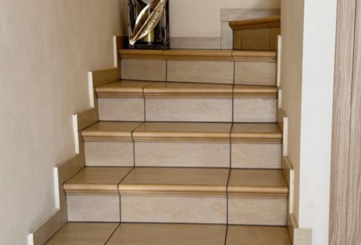 Image No.13-2 Bed House for sale