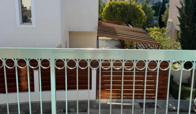 Image No.15-2 Bed House for sale