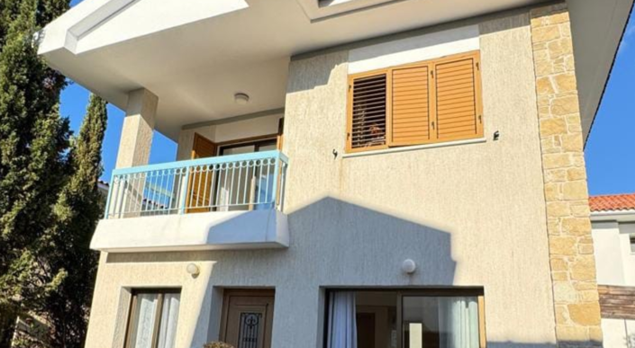 Image No.2-2 Bed House for sale