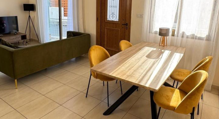 Image No.7-2 Bed House for sale