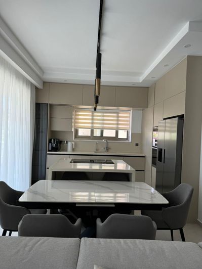 Image No.25-3 Bed Apartment for sale