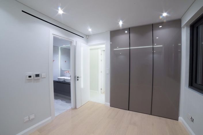 Image No.6-3 Bed Apartment for sale