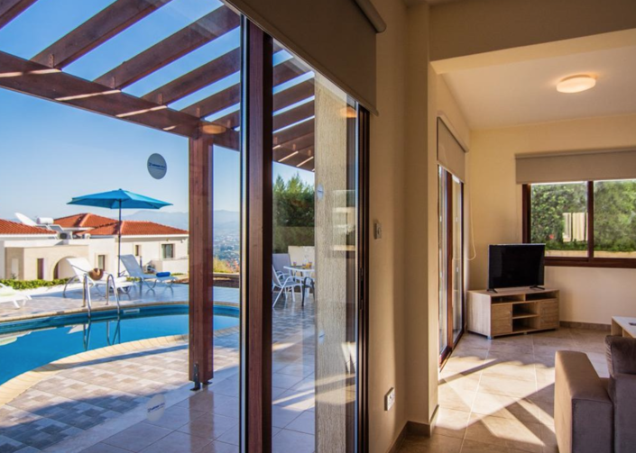 Image No.10-3 Bed House for sale