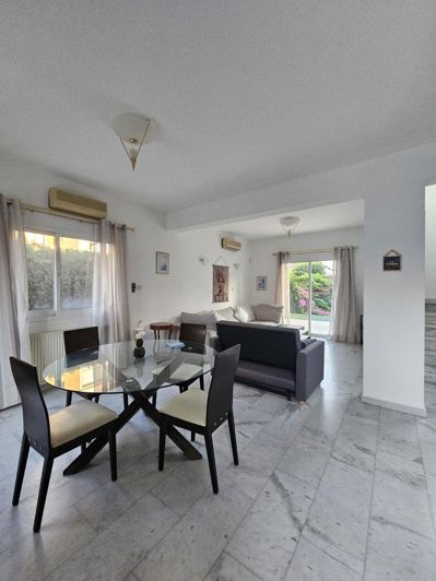 Image No.10-3 Bed House for sale