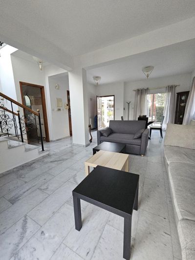 Image No.6-3 Bed House for sale