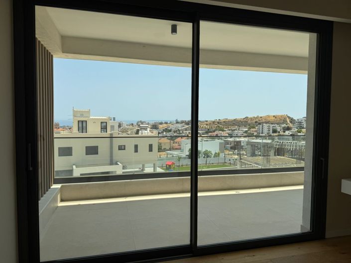 Image No.17-4 Bed House for sale