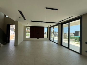 fbd5ad94-7584-4f4a-9644-f0b903158b49