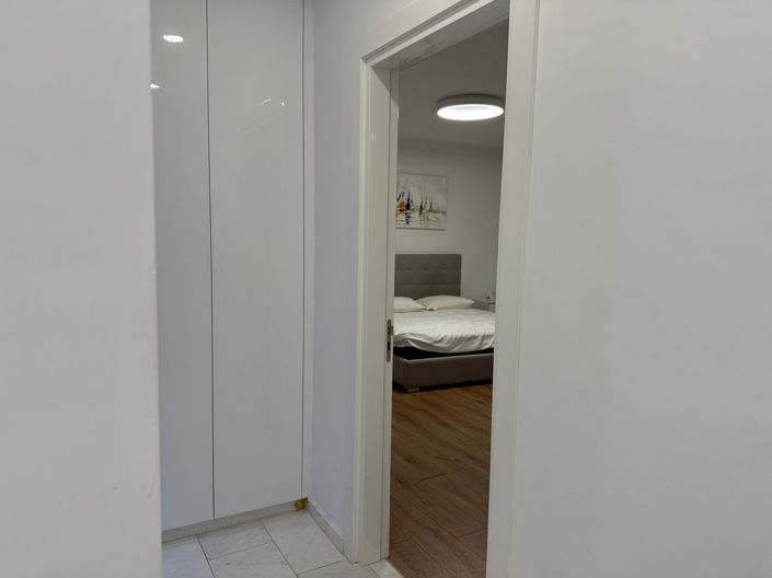 Image No.12-2 Bed Apartment for sale