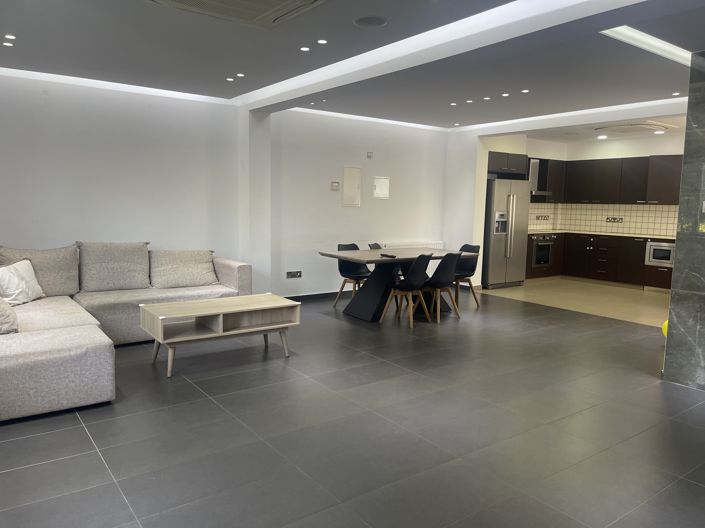 Image No.12-3 Bed House for sale