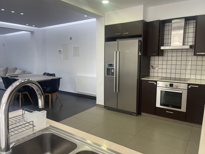 Image No.7-3 Bed House for sale