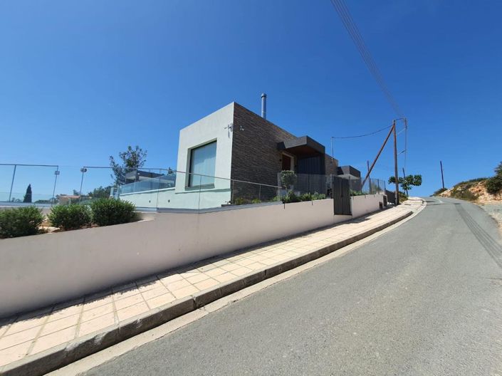 Image No.26-4 Bed House for sale