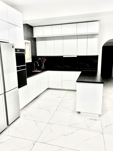 Image No.12-3 Bed House for sale