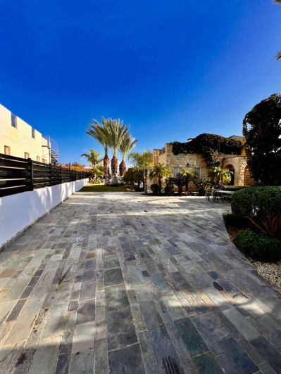 Image No.16-3 Bed House for sale