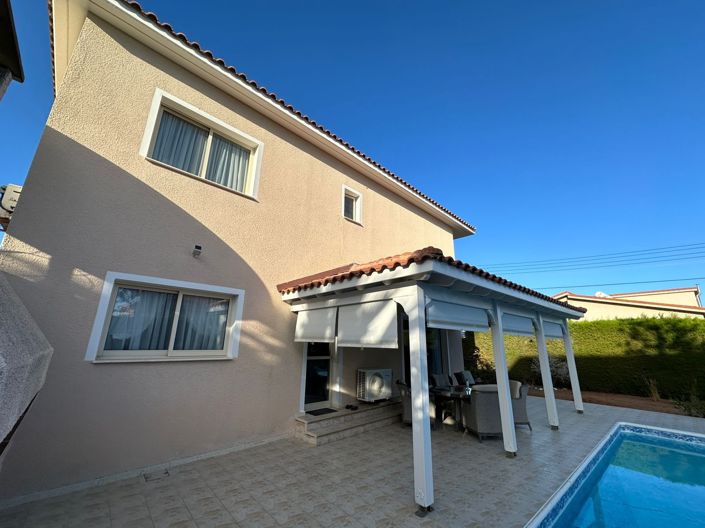 Image No.3-4 Bed House for sale