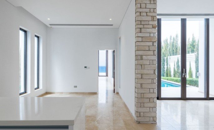 Image No.3-5 Bed House for sale