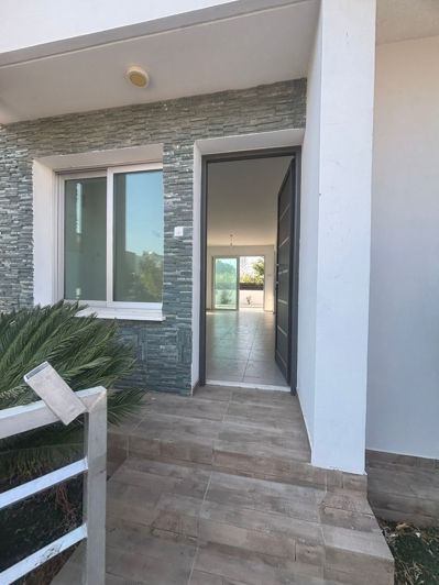 Image No.2-3 Bed House for sale