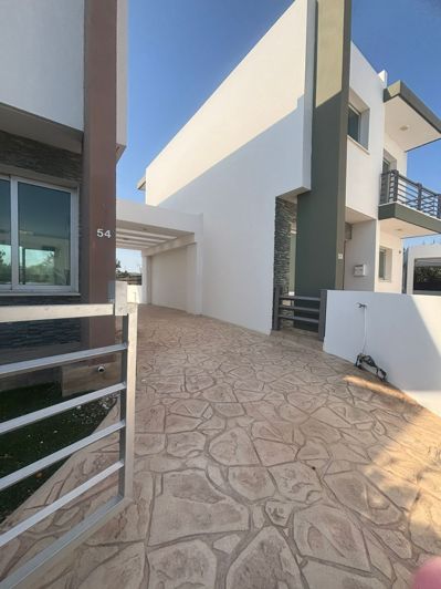 Image No.3-3 Bed House for sale