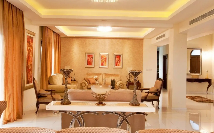 Image No.9-7 Bed Villa for sale