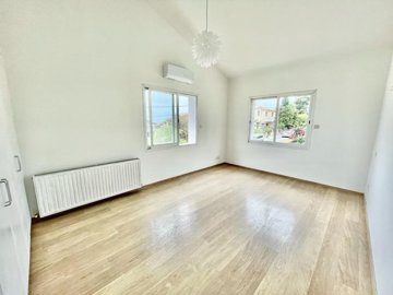 04a64aeb-5756-475e-8697-ba804f847334