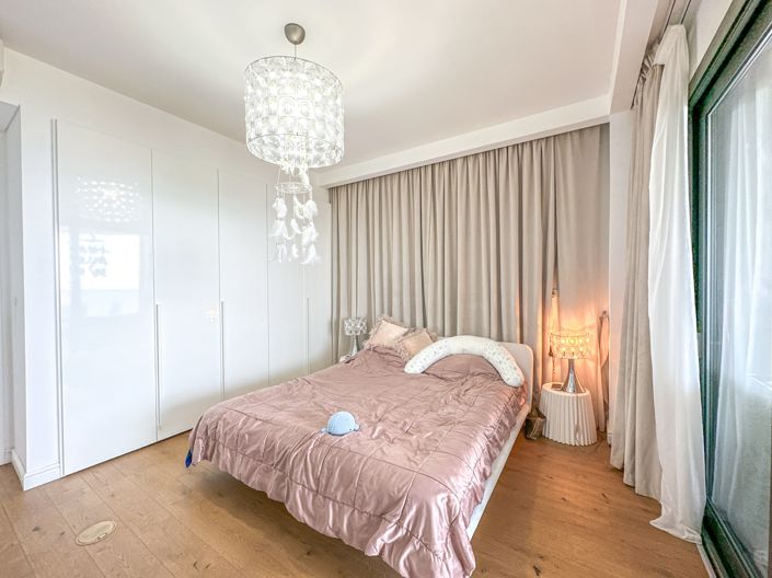 Image No.6-4 Bed Apartment for sale