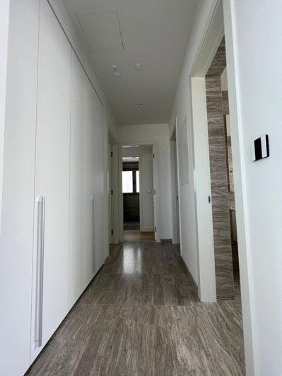 Image No.15-4 Bed House for sale