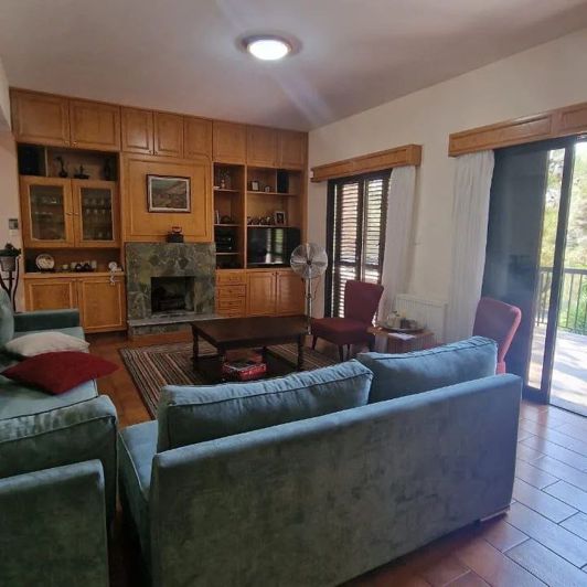 Image No.6-5 Bed House for sale