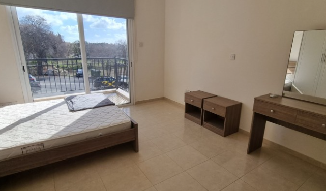 Image No.9-2 Bed House for sale