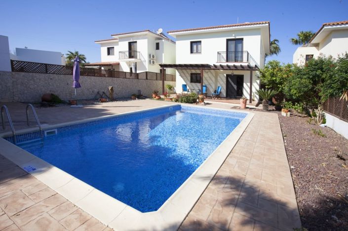 Image No.1-4 Bed House for sale